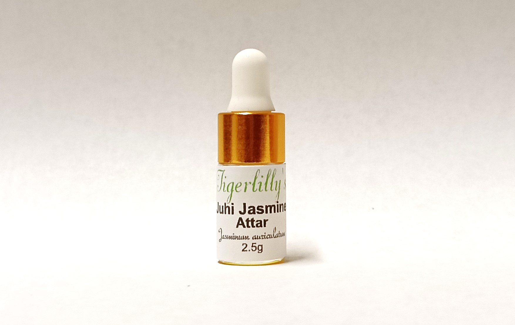 Juhi Jasmine Att Juhi Jasmine Attar - Image 1