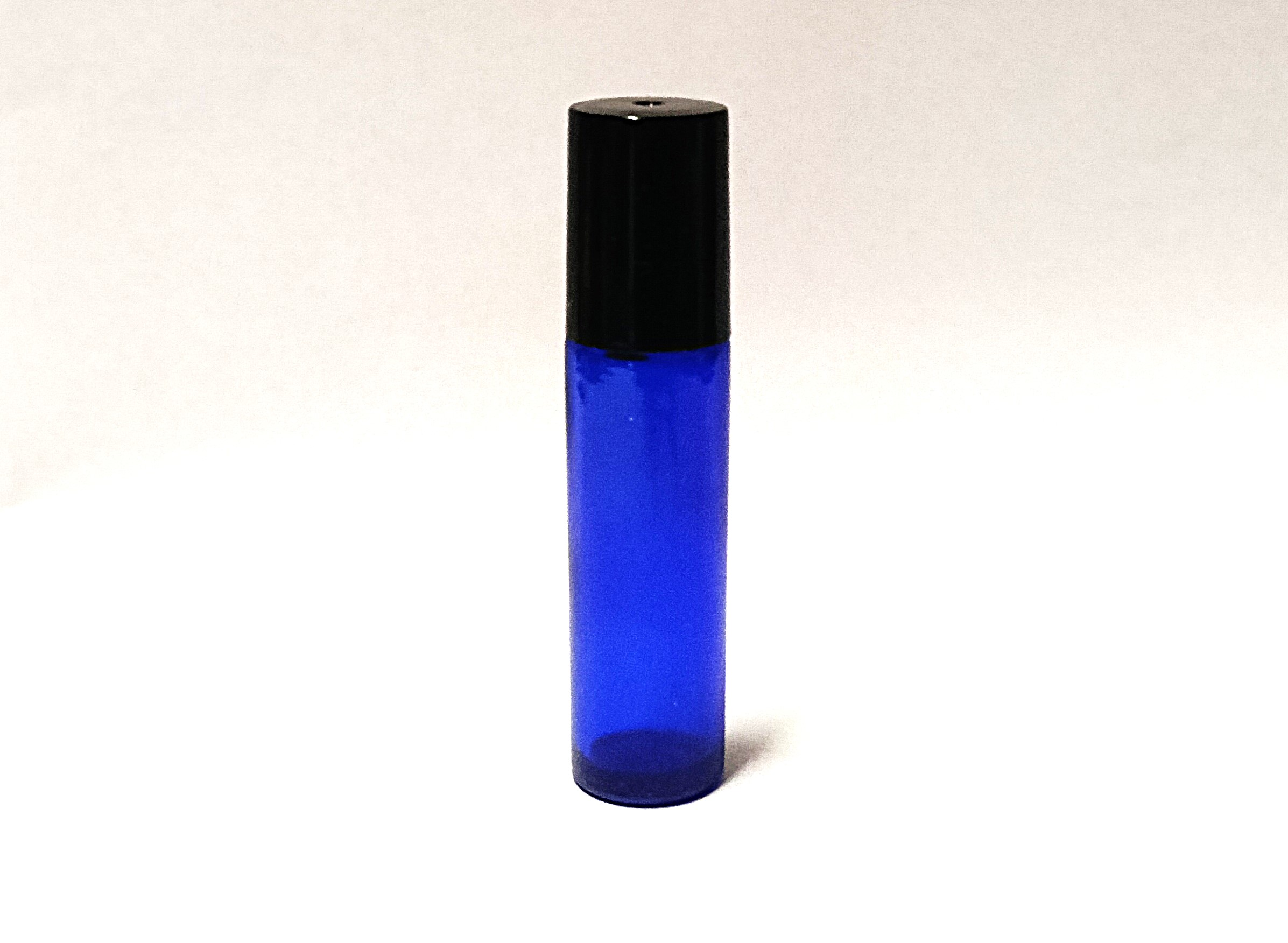 10ml Blue Roll-on Black lid Oriental Dream Roll-on Perfume - Image 1