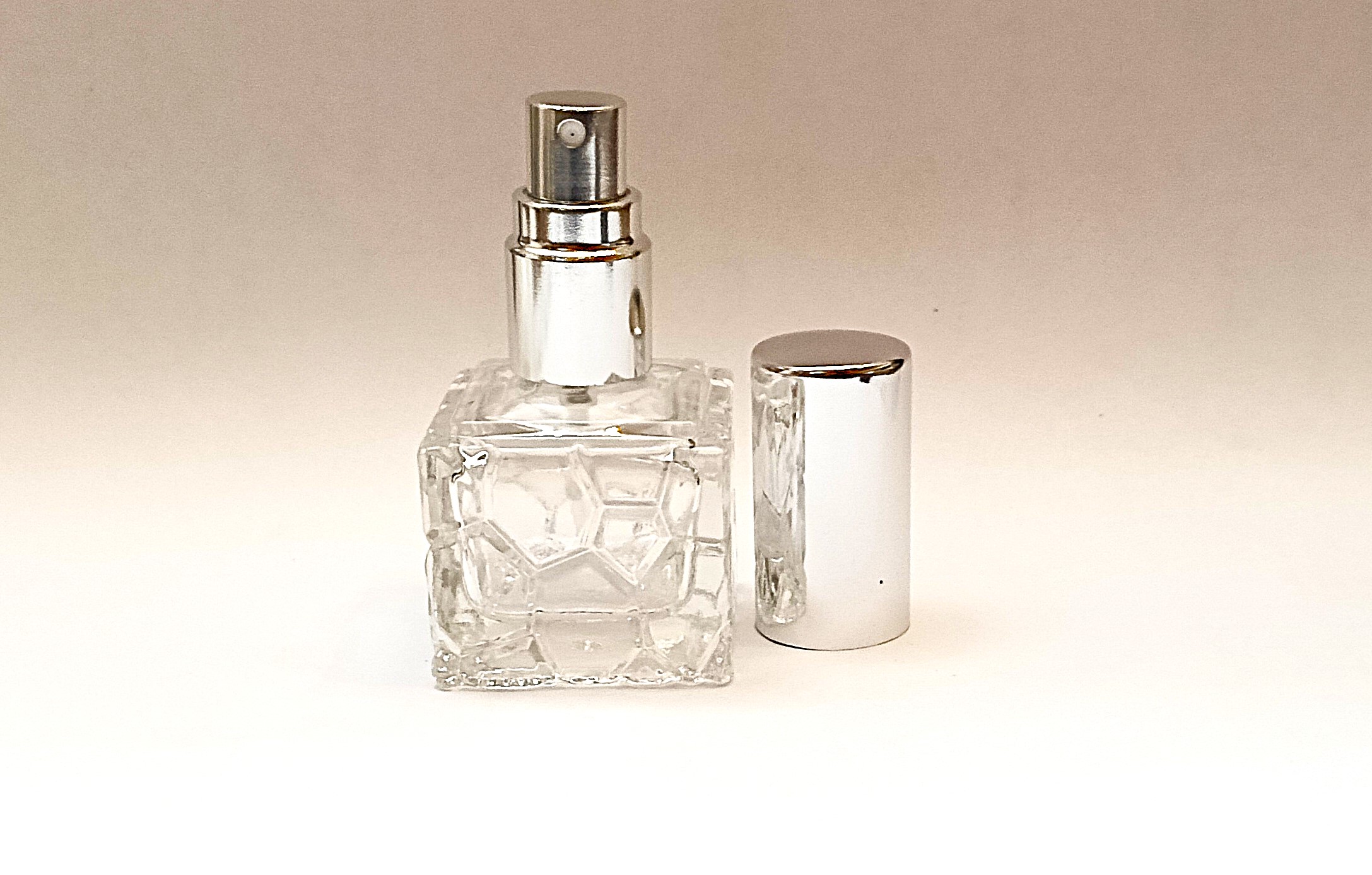 10ml Squat Silver Spray 10ml Clear Squat Glass Silver Perfume Atomizer - Image 1